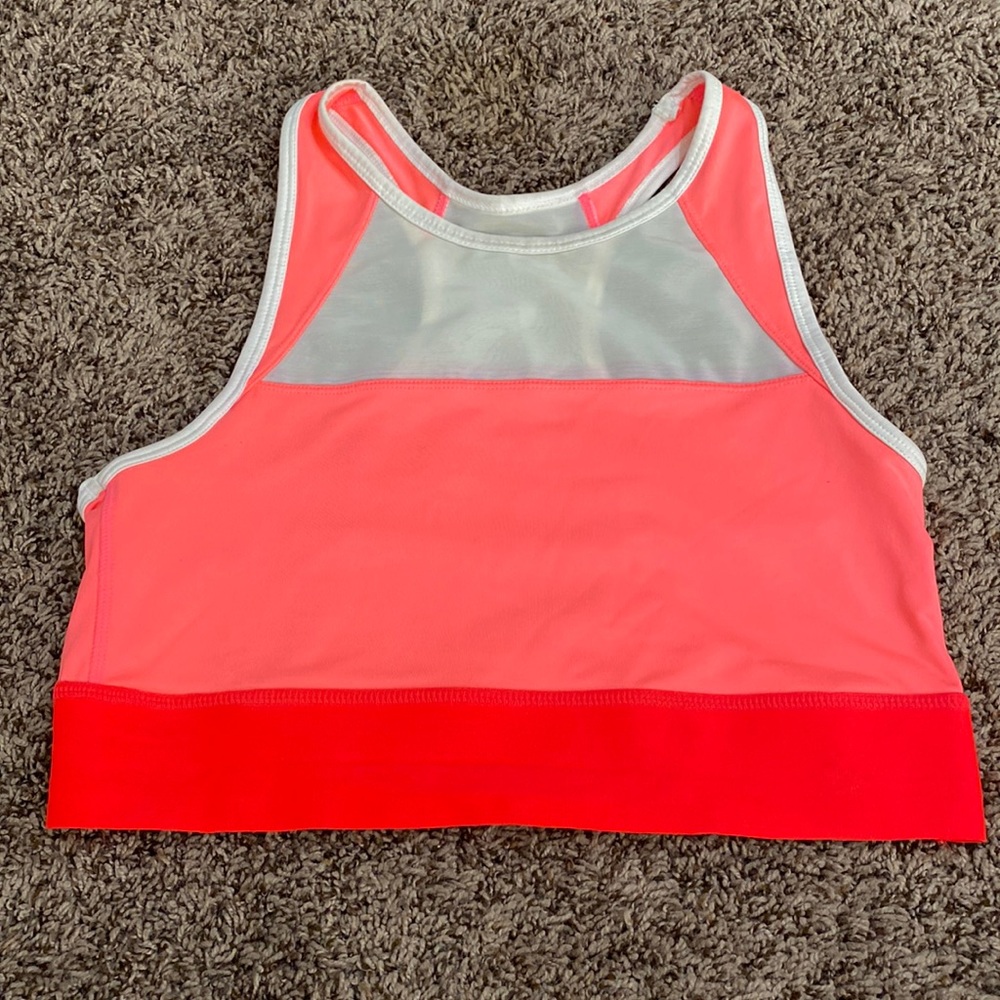 H & M sports top, size large